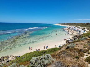 Relax on the Beach Yanchep